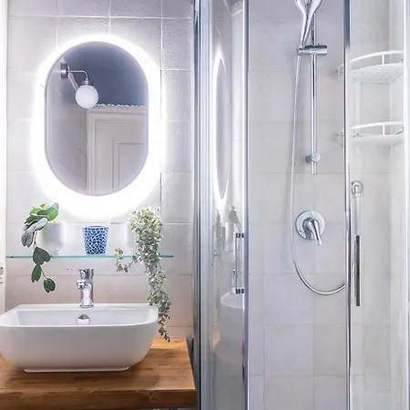 Atelier De Charme In Brera-duomo Apartment